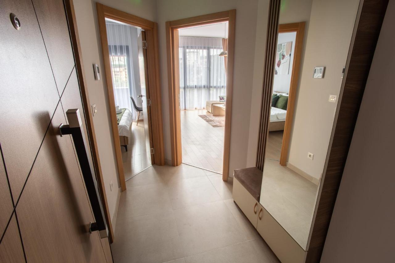 Lina - Pg, Moraca River Apartment Podgorica Eksteriør bilde