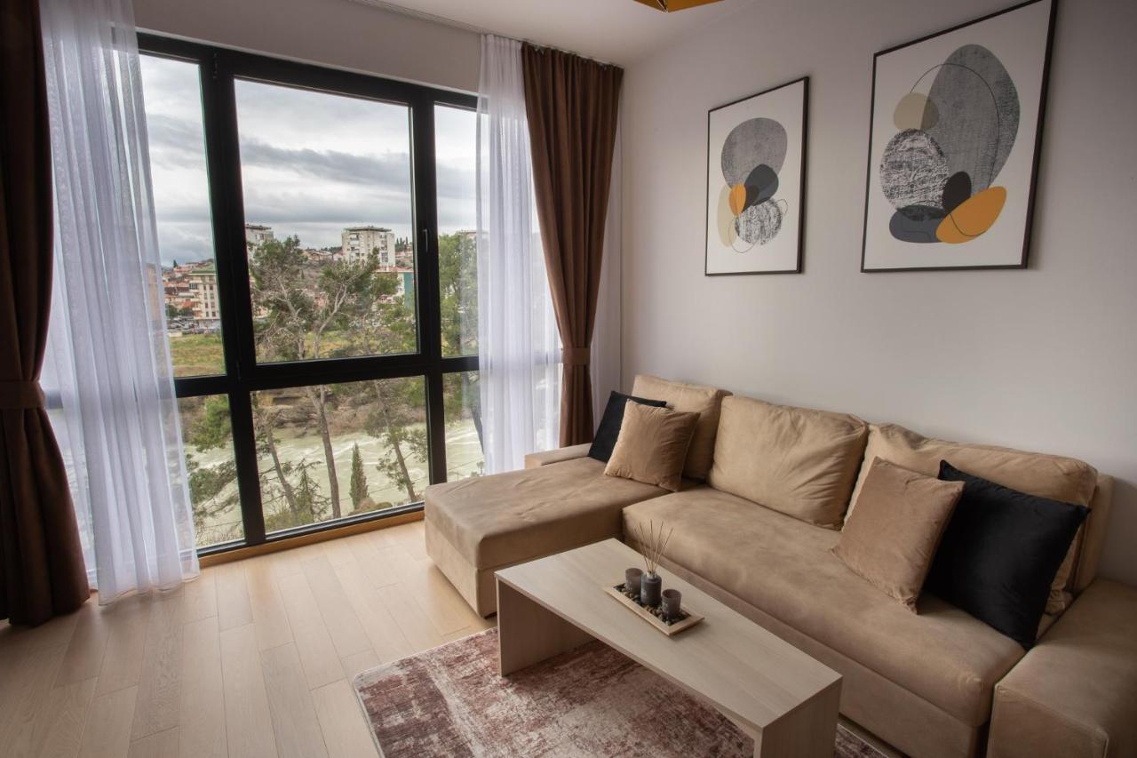 Lina - Pg, Moraca River Apartment Podgorica Eksteriør bilde